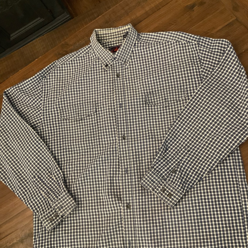 Men’s‎ roper long sleeve button up shirt. Xl